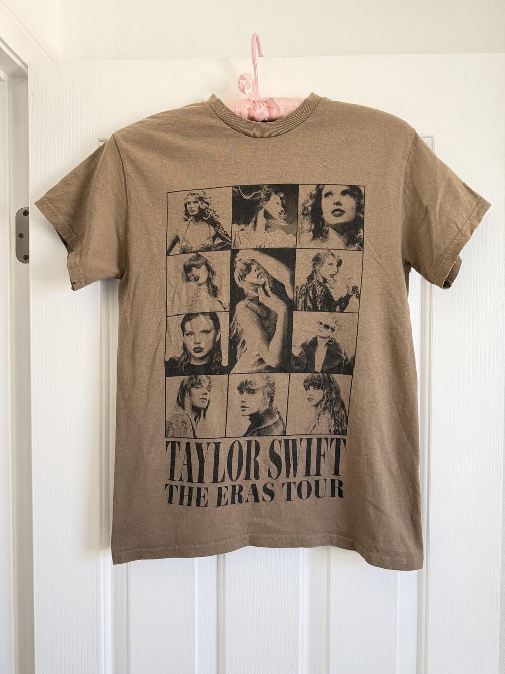 Taylor Swift The Eras Tour Graphic Concert T-Shirt Beige Size S
